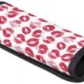 Red Kisses Handle Wrap